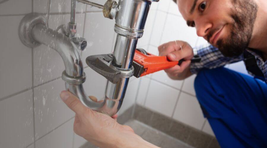 Local expert plumbing services in De Soto, WI
